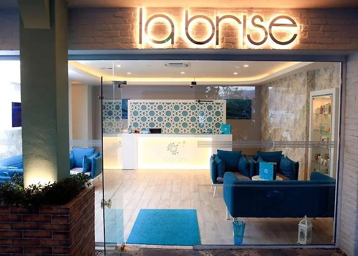 Отель Labranda Mares