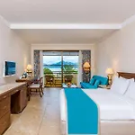 Hotel Labranda Mares *